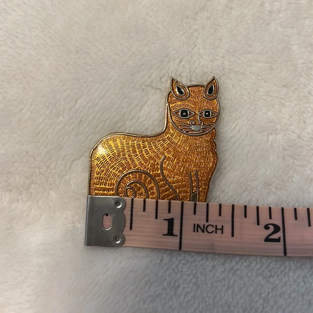 Fish & Crown Cloisonné Cat Pin Brooch VTG Gold Tone Tabby Signed